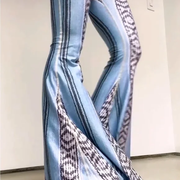 Teeki Blue and White Patterned Flare Pants - Picture 4 of 10